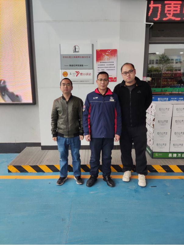 1685675518102039.jpg 1685675426827.jpg